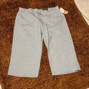 Champion Women's Gray Capris
